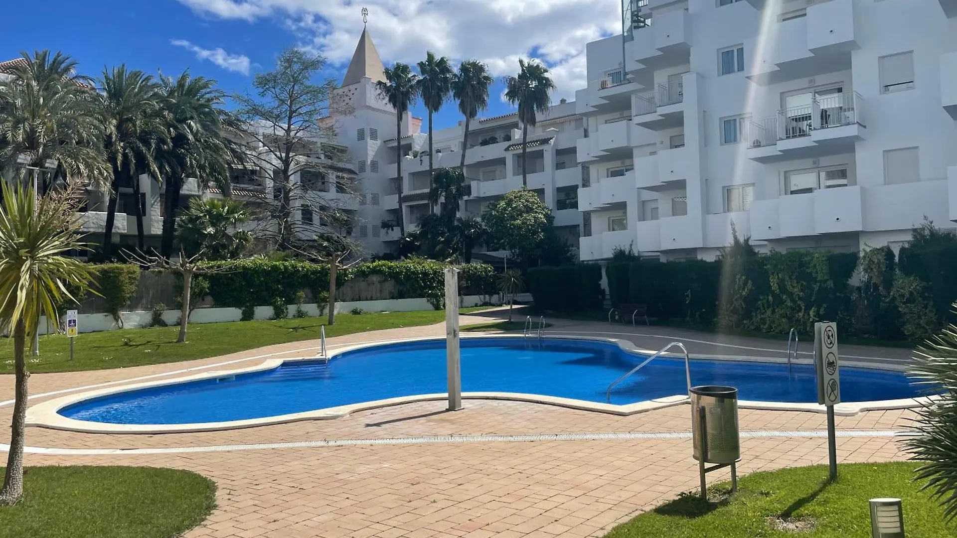 Royal Marine 413 Apartment Roses Spain